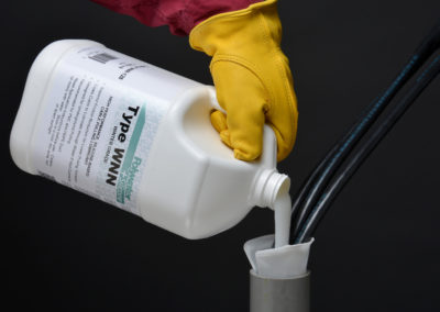 Polywater® + Silicone™ NN/NB are semi-gels that pour thickly.